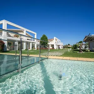 לינה וארוחת בוקר Iconic Wellness & Spa, ארצו